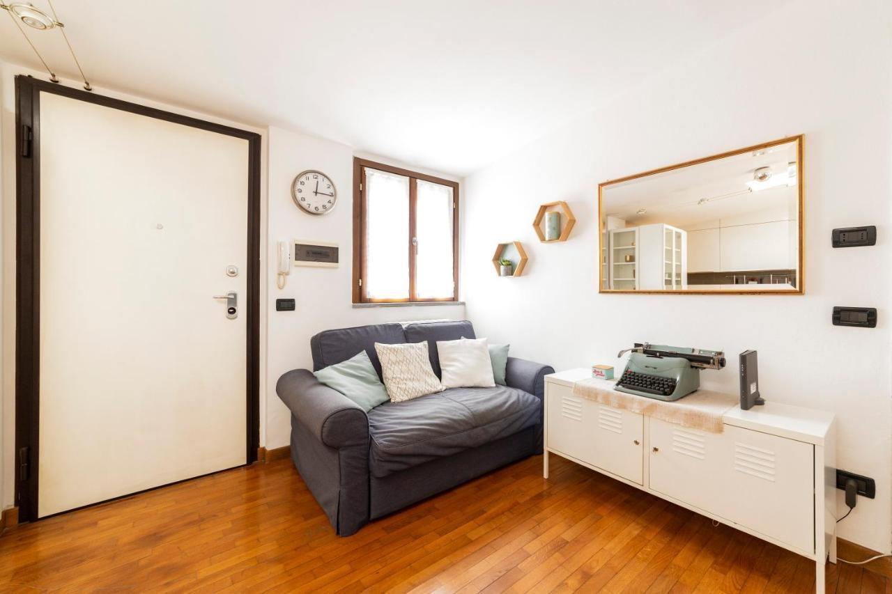Porta Genova Balcony Apartment Milan Extérieur photo
